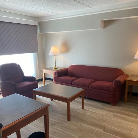 Days Inn & Suites By Wyndham Arlington Heights Eksteriør bilde